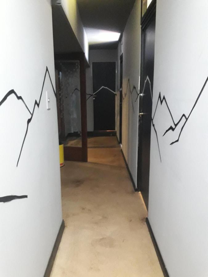 Moving Hostel Travel Bar San Carlos de Bariloche Exterior photo