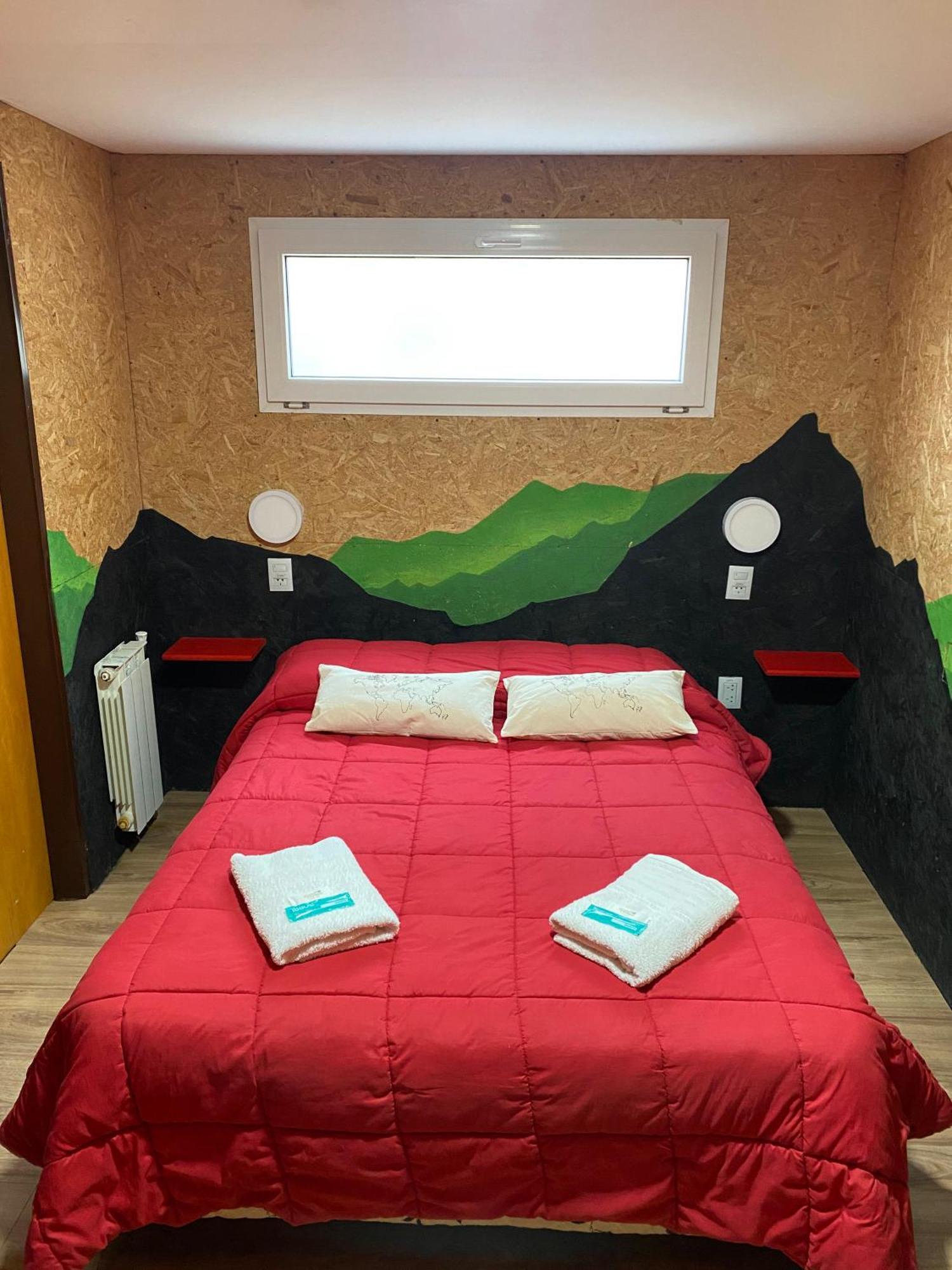 Moving Hostel Travel Bar San Carlos de Bariloche Exterior photo