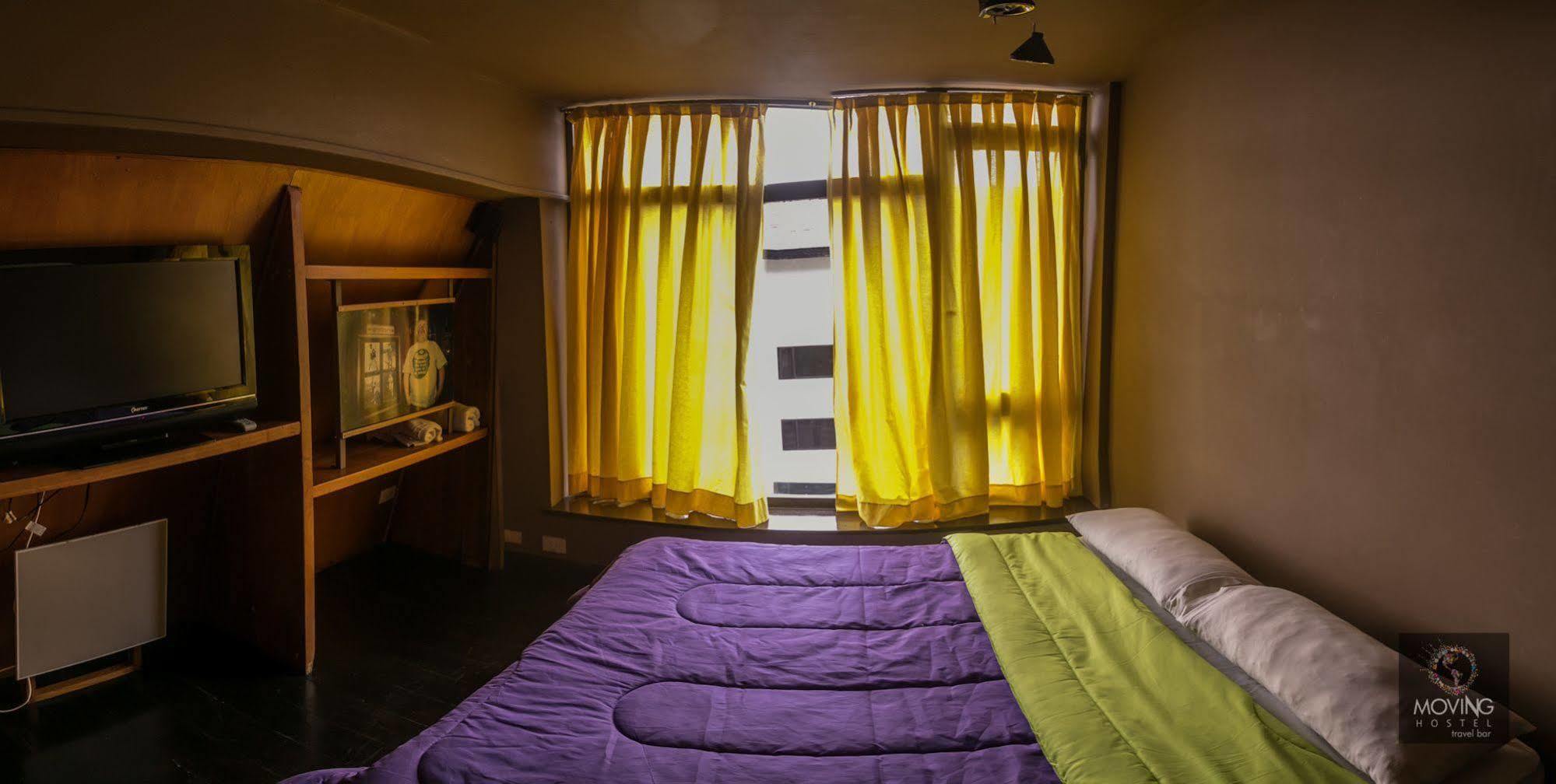Moving Hostel Travel Bar San Carlos de Bariloche Exterior photo